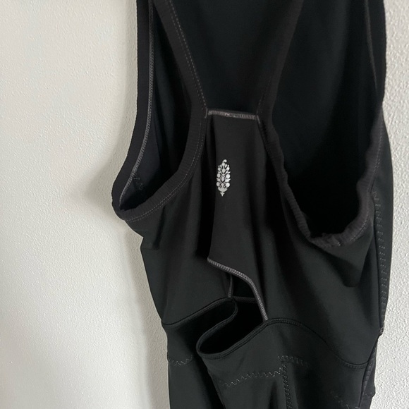 FP MOVEMENT Cross the line sleeveless jumpsuit, size S - Picture 4 of 6